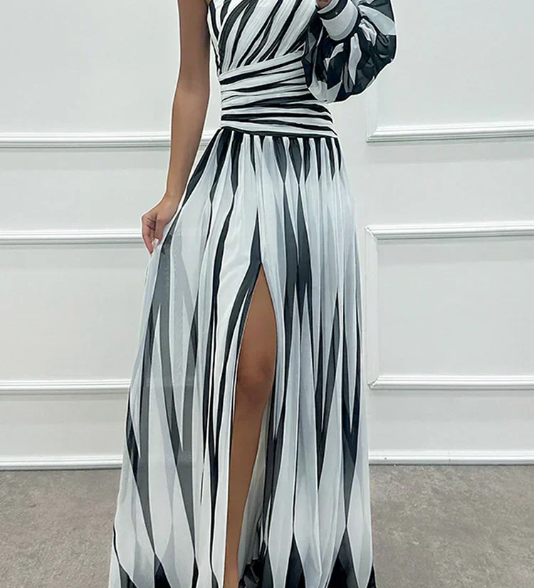 Judit - Elegáns csíkos maxi ruha egy vállal