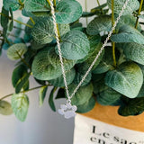 Elegáns nyaklánc tappancs alakú medállal ezüstben