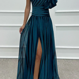 Judit - Elegáns csíkos maxi ruha egy vállal