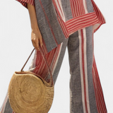 Nagy Daisy Kombinációs Ruha Vászonból Piros Korall és Szürke Csíkokkal, Modern és Kényelmes Stílus