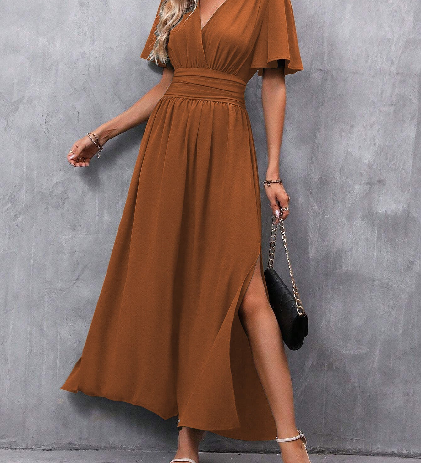 Laura - Elegáns fekete maxi ruha