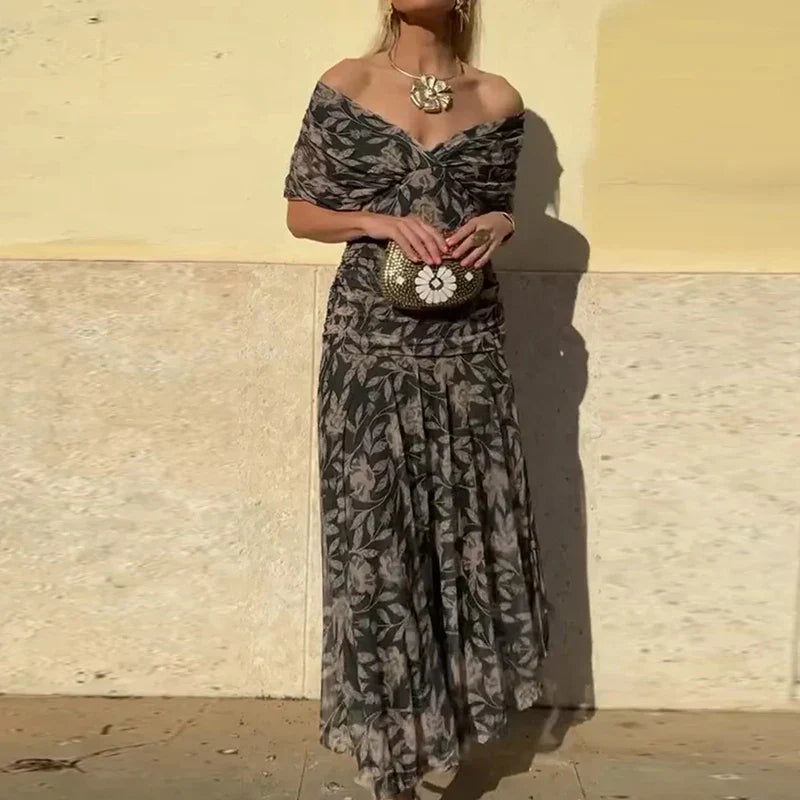 Ilona - Elegáns V nyakú ruha
