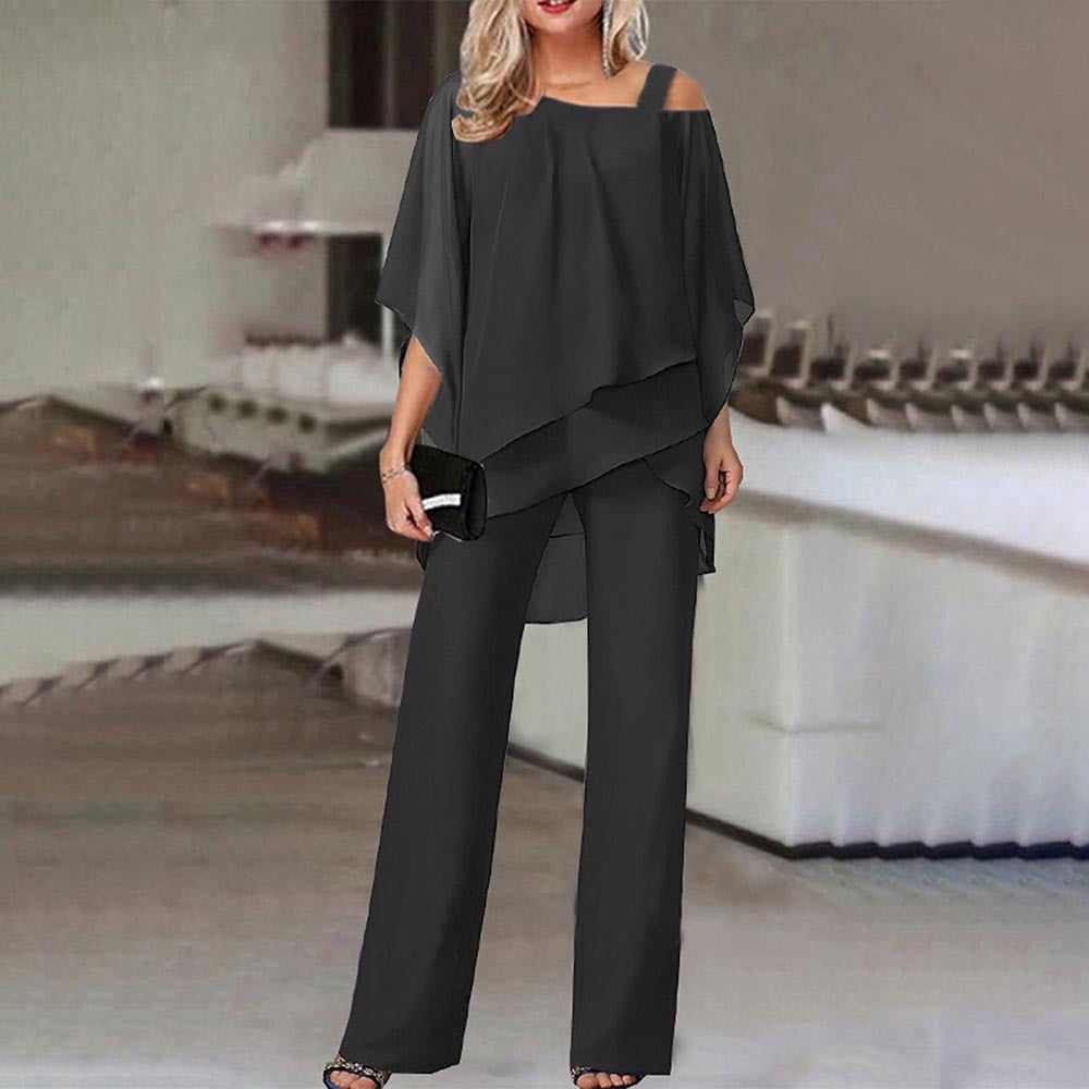 Anikó - Időtlen elegancia vállak kiemelve