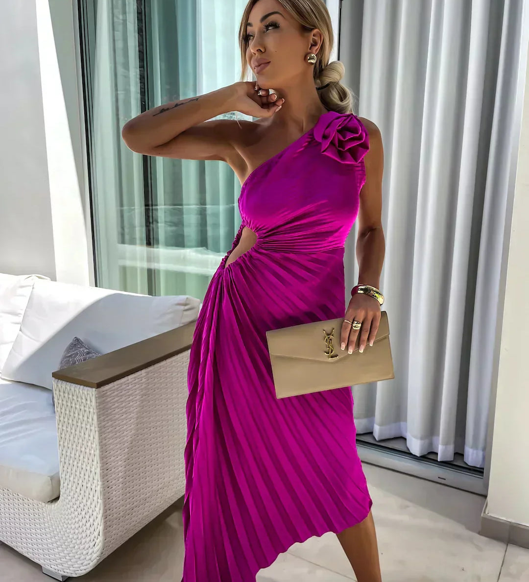 Emese - Elegáns Maxi Virágos Ruha Egy Vállra