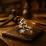 Ezüst gyűrű kutyával és cirkónia kövekkel