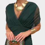 Ilona - Elegáns V nyakú ruha