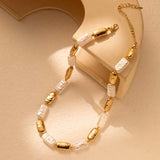 Vintage nyaklánc arany és fehér téglalap alakú gyöngyökkel